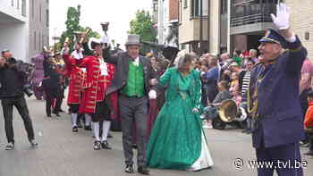 O-parade brengt veel volk op de been in Genk - TV Limburg