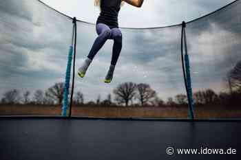 Vorfall in Abensberg - Jugendliche stehlen Trampolin und bauen es im Wald auf - idowa