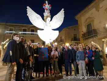 Video. Canicattì. Festa Tri Di Maju 2022: Opera collettiva “Per la pace..perché l'arte vince la guerra” - Giornale - Giornale Nisseno