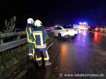 Verkehrsunfall auf der A 43, PKW in die Mittelleitplanke geraten - www.lokalkompass.de