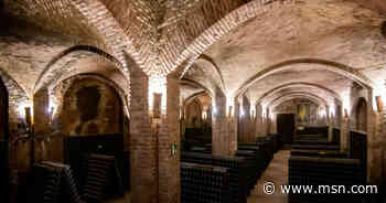 Monferrato, alla scoperta delle Cattedrali sotterranee di Canelli dove è nato lo spumante italiano - Notizie - MSN Italia
