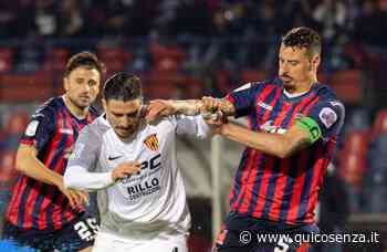 Camporese goleador e il Cosenza batte il Benevento. Tre punti vitali per i rossoblu - Quotidiano online