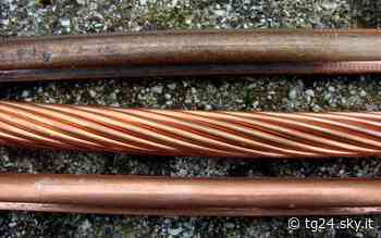 Catania, rubano fili di rame in ex ospedale: cinque arresti - Sky Tg24