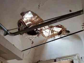 Catania, nel liceo crollato per alluvione mancano ancora le aule. Il preside: «Faremo lezione in piazza» - Corriere della Sera