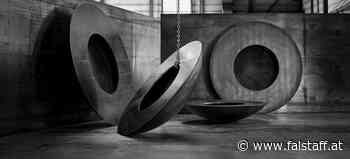 Luna Grande: Ein Kunstwerk aus Stahl