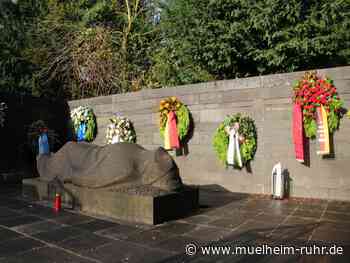 Stille Kranzniederlegung zum Gedenken an Kriegsopfer