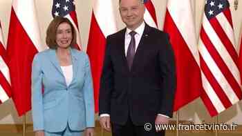 Eurozapping : Nancy Pelosi de passage en Pologne, colère en Arménie - franceinfo