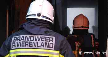 Struik vat vuur door kortsluiting aan tuinverlichting | Mechelen | hln.be - Het Laatste Nieuws