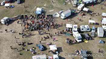 Vercelli, rave party: centinaia di giovani identificati, alcuni denunciati - Ticino Notizie