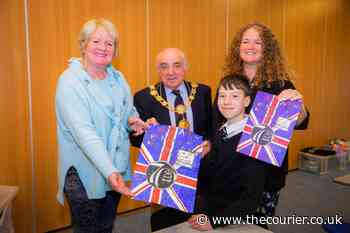 Artistic Angus primary pupil Demians catches Provost's eye with Queen's 70th anniversary poster - The Courier