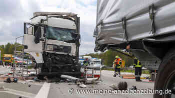 Schwerer Unfall auf der A1 – Fahrerkabine auf Ladefläche gedrückt