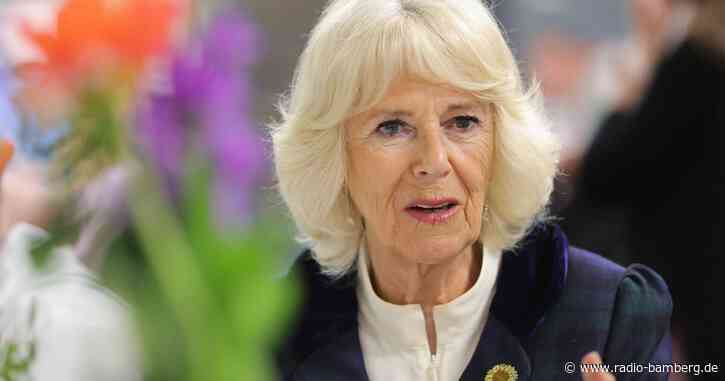 «Habe eine ganze Sammlung»: Camilla kauft Queen-Gedenktasse