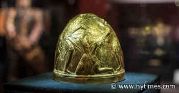 Russians Steal Ancient Scythian Gold From Ukrainian Museum