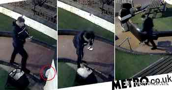 Uber Eats driver delivers food, takes photo, then walks off with it - Metro.co.uk