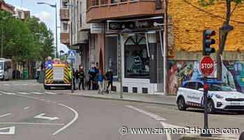 Los bomberos auxilian a una persona atrapada en un ascensor en Zamora capital - Zamora 24 Horas