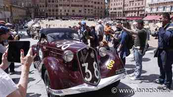 La magia della Mille Miglia torna a incantare Siena - LA NAZIONE