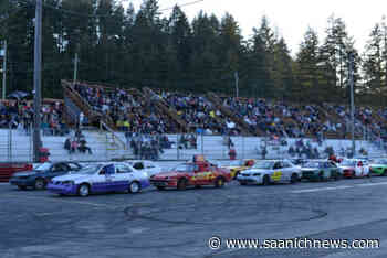 Hornets create a buzz at Saratoga Speedway for 2022 season opener - Saanich News