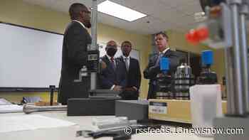 Secretary of Labor visits Thomas Nelson Community College to discuss workforce training