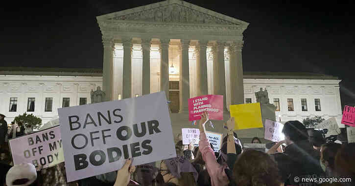 Leaked draft opinion suggests Supreme Court may overturn Roe v. Wade - CBS News