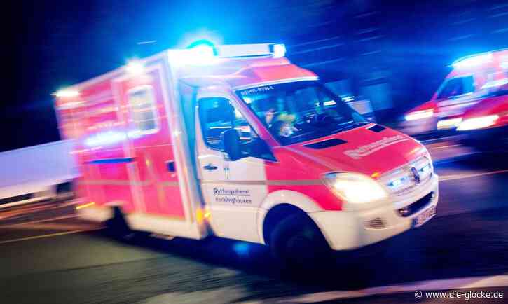 Coesfeld: Feuerwehr befreit Fahrer aus Auto nach Unfall - Die Glocke