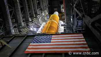 NASA chief says competition is making space exploration cheaper, in dramatic shift on contracts - CNBC