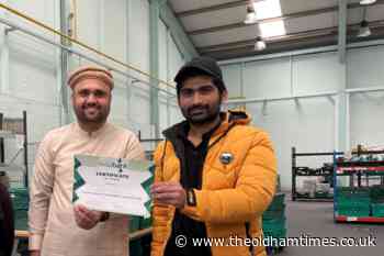 Oldham Muslim youth group donate to food bank - The Oldham Times