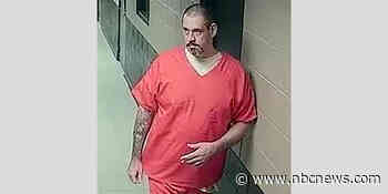 Relationships between corrections officers and inmates are 'a very common story'