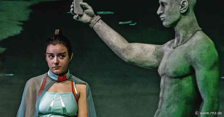 Heidelberg:  "In den Gärten oder Lysistrata Teil 2" im Theater