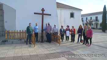 La cruz de Mayo ya luce la parroquia San José de Puertollano - Lanza Digital - Lanza Digital