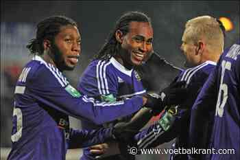 📷 Ex-speler Anderlecht opent voetbalschool in eigen tuin