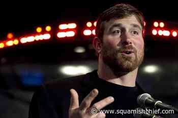 Ex-Patriot Matt Light loses bid for school committee seat - Squamish Chief