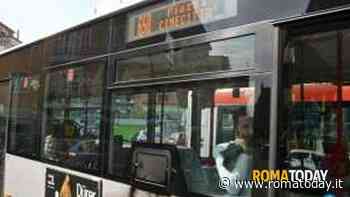 Voragine a Selva Candida: deviati i bus