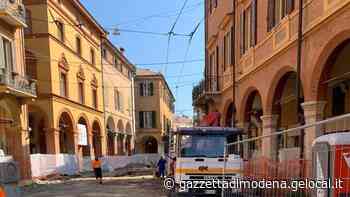 Modena, cavo danneggiato, centro senza elettricità - La Gazzetta di Modena