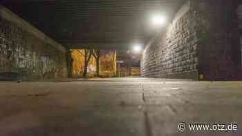 Vorfall in Jena: Unbekannter packt 19-Jährige an den Schultern und drückt sie gegen Wand