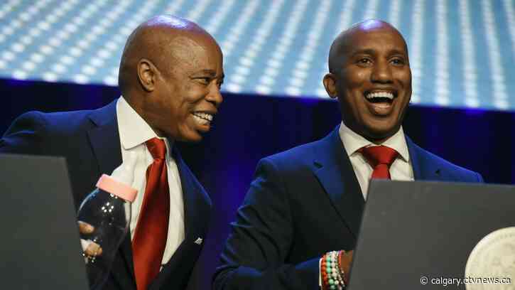 Live from Calgary's Prince's Island, it's Saturday Night Live cast members!