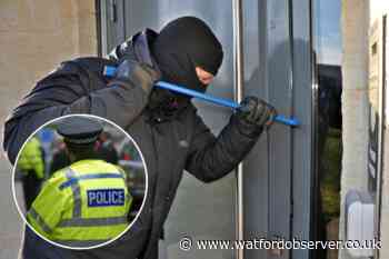 Police warning after two attempted burglaries in Watford