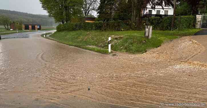 Unwetter über der Region: Wassermassen fluten Straßen