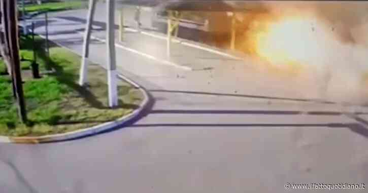 Guerra Russia-Ucraina, il momento dell’attacco ad Avdiivka: “Le vittime stavano aspettando il bus dopo il turno di lavoro”