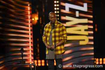 Dave Chappelle tackled during Hollywood Bowl comedy show – Chilliwack Progress - Chilliwack Progress