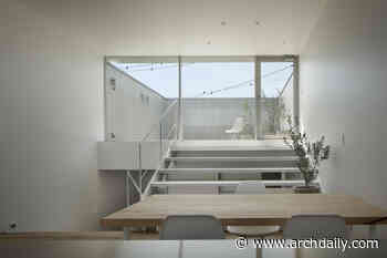 Aquarium House / NAO IWANARI Architecture - ArchDaily