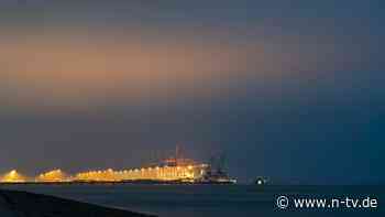 "Bau in Wilhelmshaven stoppen": Umwelthilfe will LNG-Terminal verhindern - n-tv NACHRICHTEN