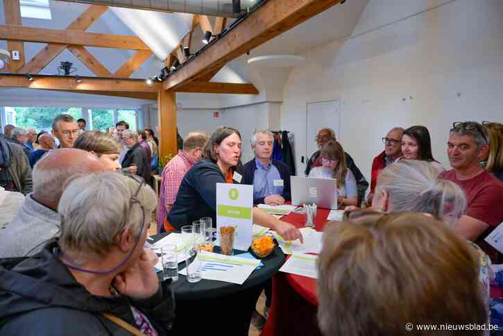 Borsbeekse burgers kritisch tijdens eerste infoavond over fusie: “Een fusie is misschien nodig, maar toch niet met Antwerpen?”