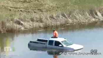 Minnesota crews rescue man from sinking pickup