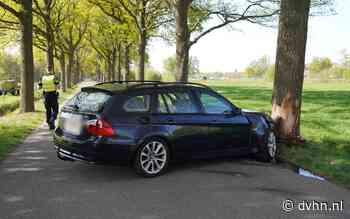 Automobilist rijdt tegen boom op de Wittehaar in Assen - Dagblad van het Noorden