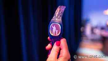 Disney's New Wristband Brings Games to Theme Parks video     - CNET