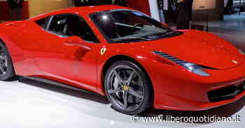 Ferrari difettose, scattano i ritiri: "Problemi tecnici", un disastro a Maranello - Liberoquotidiano.it