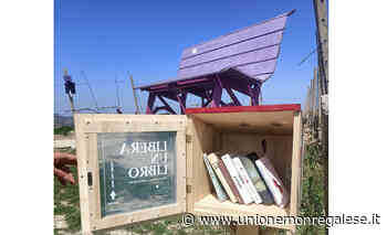 “Libera un libro”: alla panchina gigante di Farigliano ora si… legge con vista - Unione Monregalese