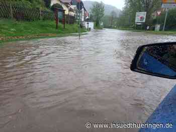 Schmalkalden und Region - Starkregen führt zu überfluteten Straßen - inSüdthüringen