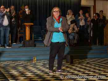 Review: Stanley Carroll's Flight his last collection to land on a runway