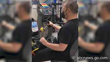 Video Sen Lujan in physical therapy following a stroke - ABC News